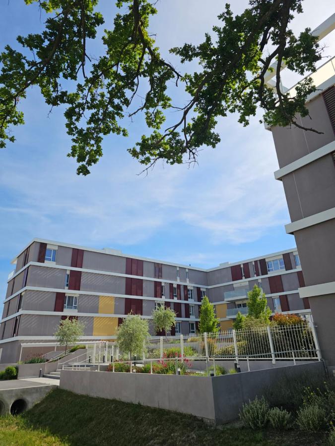 Lakeside Provence - Appartement 4 Etoiles Face Au Lac De มงโตซ์ ภายนอก รูปภาพ
